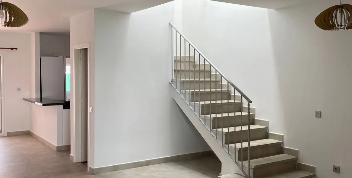 Long-term rent of townhouse in Bel Air 11