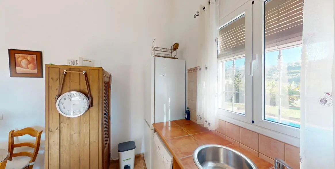 Sale of detached villa in Frigiliana 11