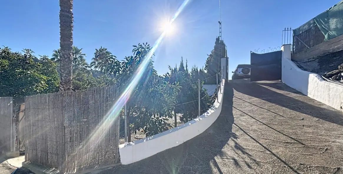 Sale of detached villa in Frigiliana 18