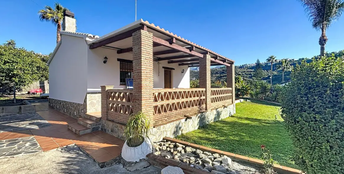 Sale of detached villa in Frigiliana 24