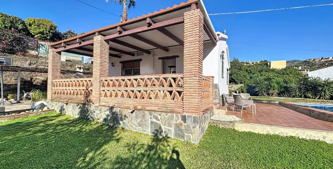 Sale of detached villa in Frigiliana 26