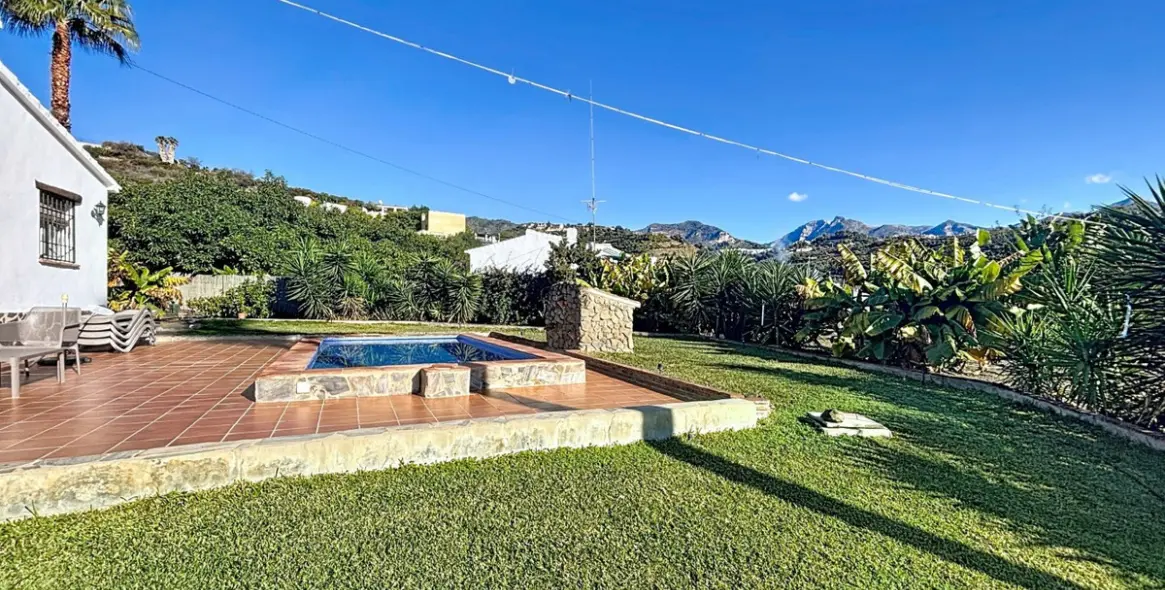 Sale of detached villa in Frigiliana 35