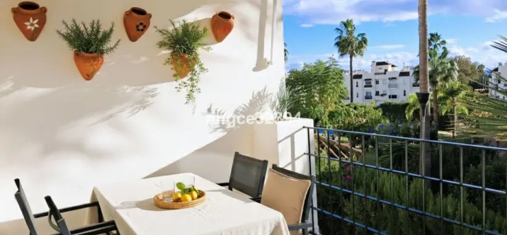 Продажа апартаментов на среднем этаже в Puerto Banús 0