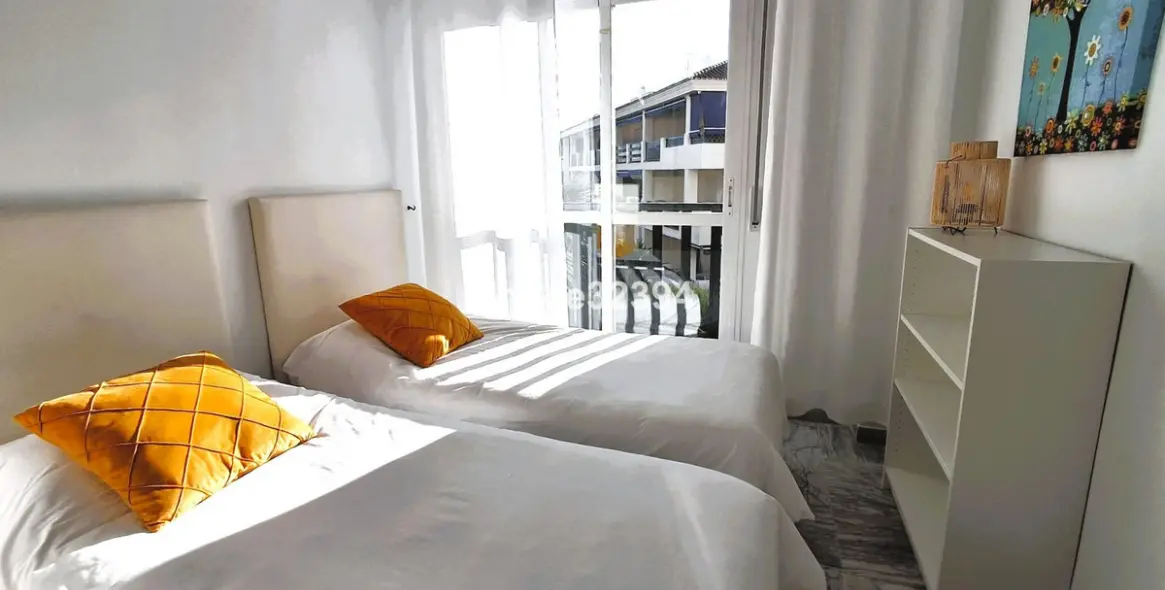 Продажа апартаментов на среднем этаже в Puerto Banús 8