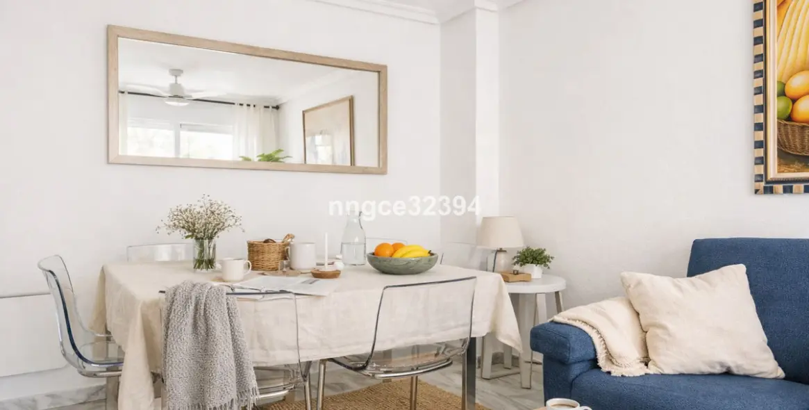 Sale of middle floor apartment in Puerto Banús 1