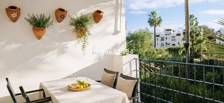Продажа апартаментов на среднем этаже в Puerto Banús 2