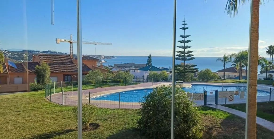 Продажа апартаментов на среднем этаже в La Cala de Mijas 1