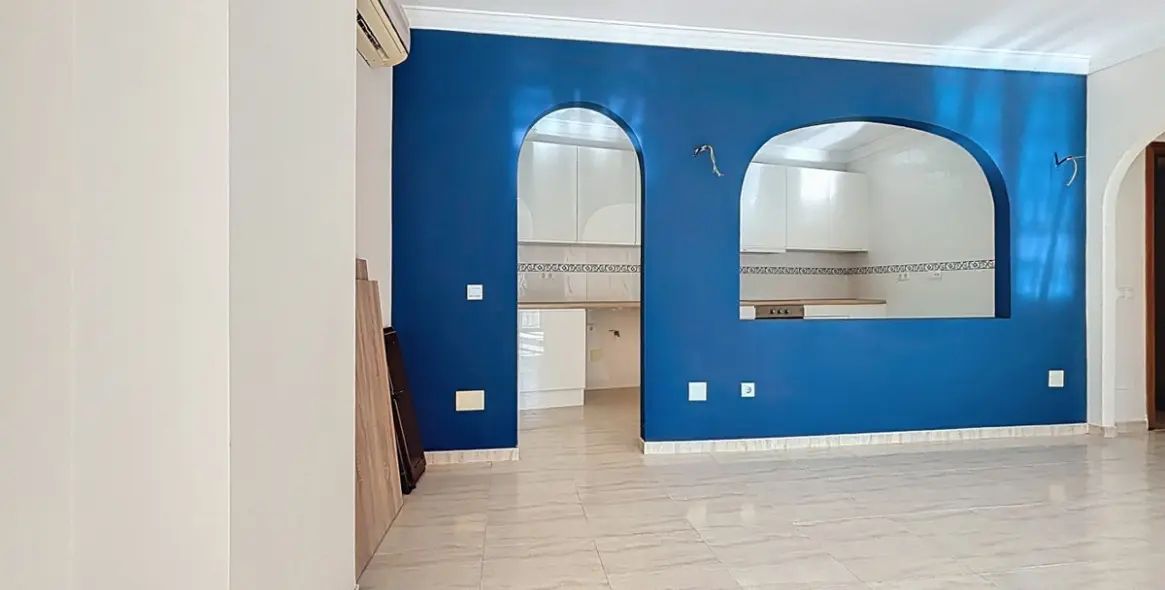 Продажа  отдельно стоящей виллы в Algarrobo 2