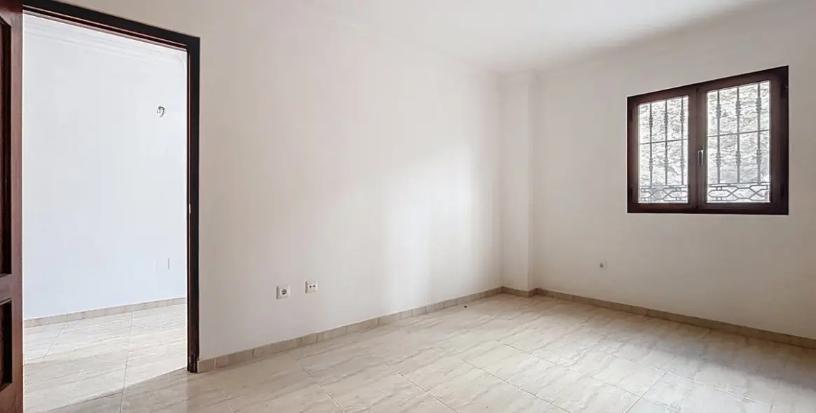 Sale of detached villa in Algarrobo 25