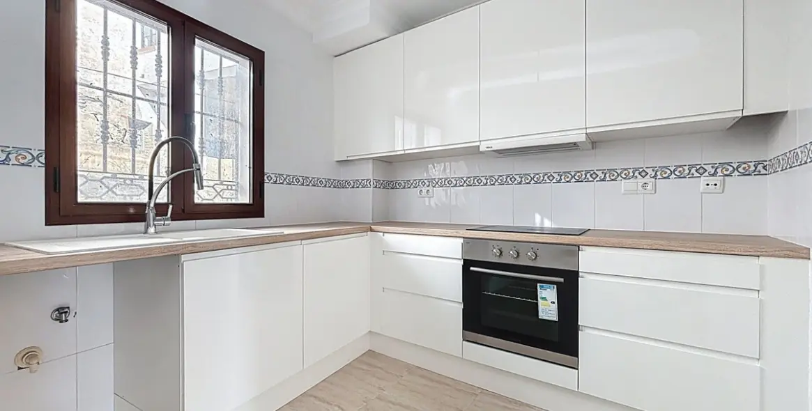 Sale of detached villa in Algarrobo 38