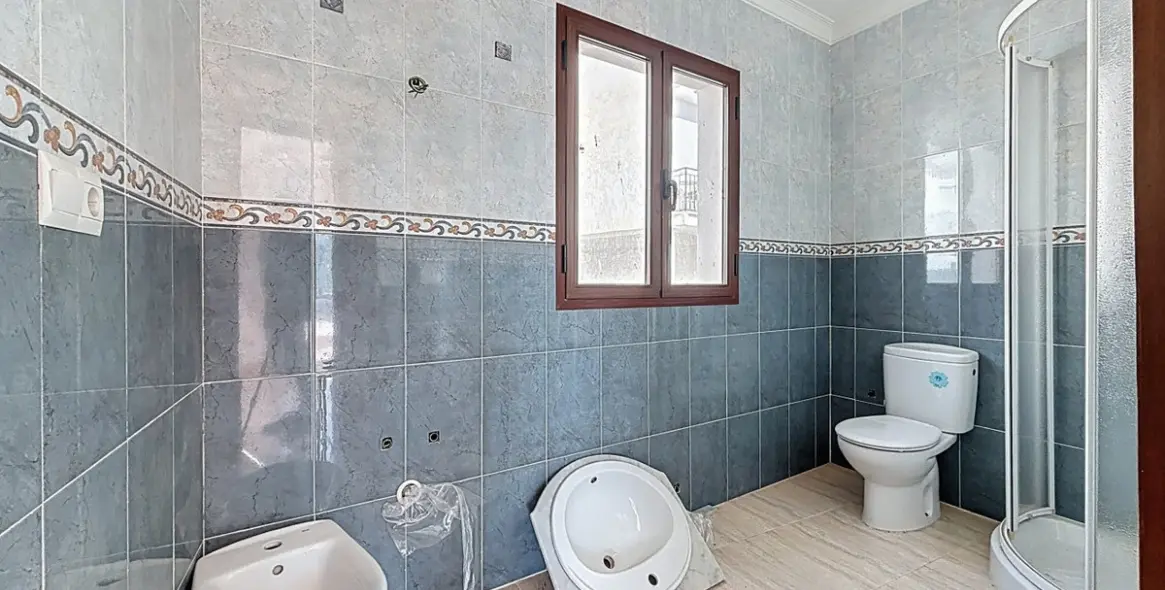 Sale of detached villa in Algarrobo 45