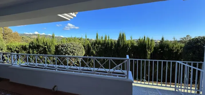 Sale of ground floor apartment in Río Real 3