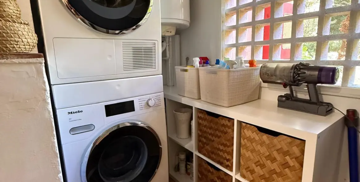 Sale of middle floor apartment in Estepona 16