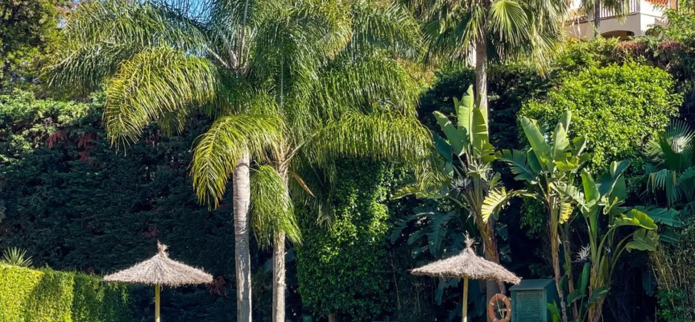 Продажа апартаментов на среднем этаже в Estepona 3
