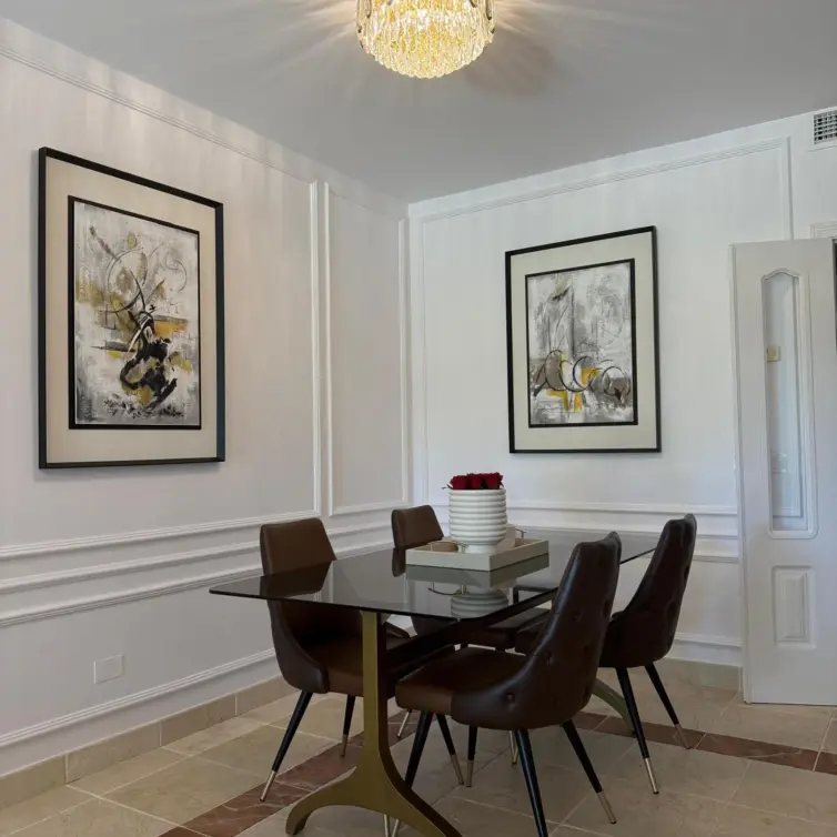 Продажа апартаментов на среднем этаже в Estepona