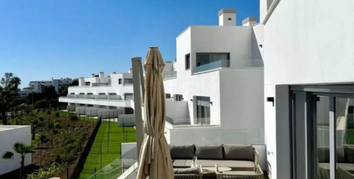 Sale of middle floor apartment in Bel Air 1