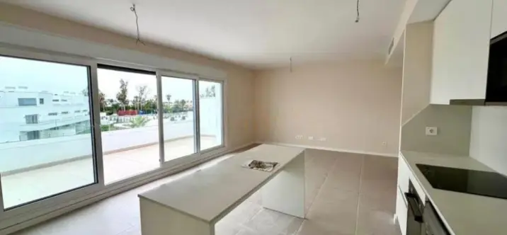 Sale of middle floor apartment in Bel Air 4