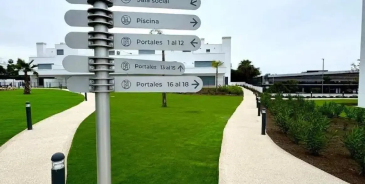 Sale of middle floor apartment in Bel Air 9