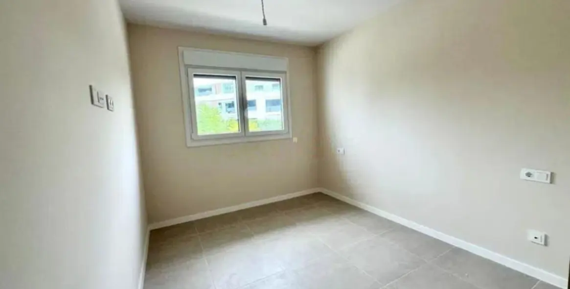 Sale of middle floor apartment in Bel Air 11