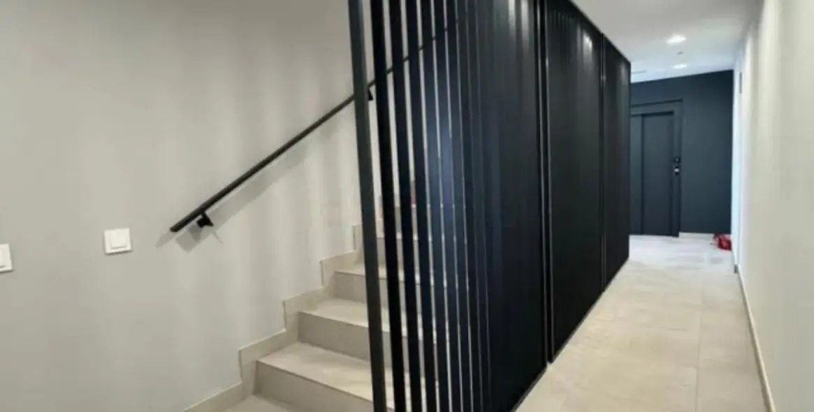 Sale of middle floor apartment in Bel Air 15