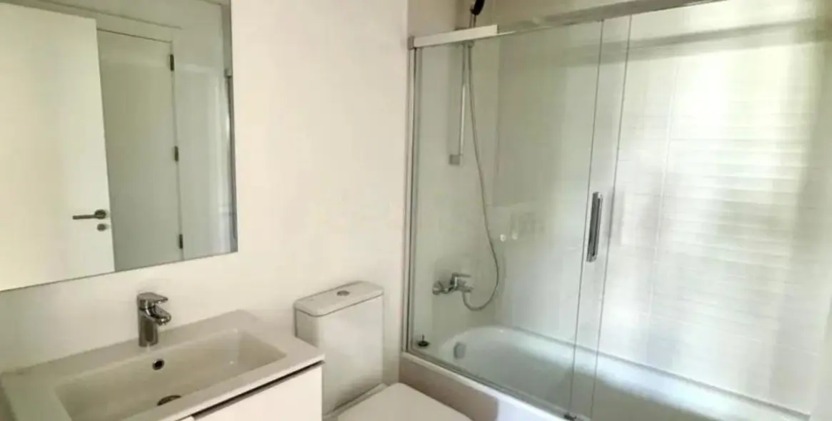 Sale of middle floor apartment in Bel Air 27