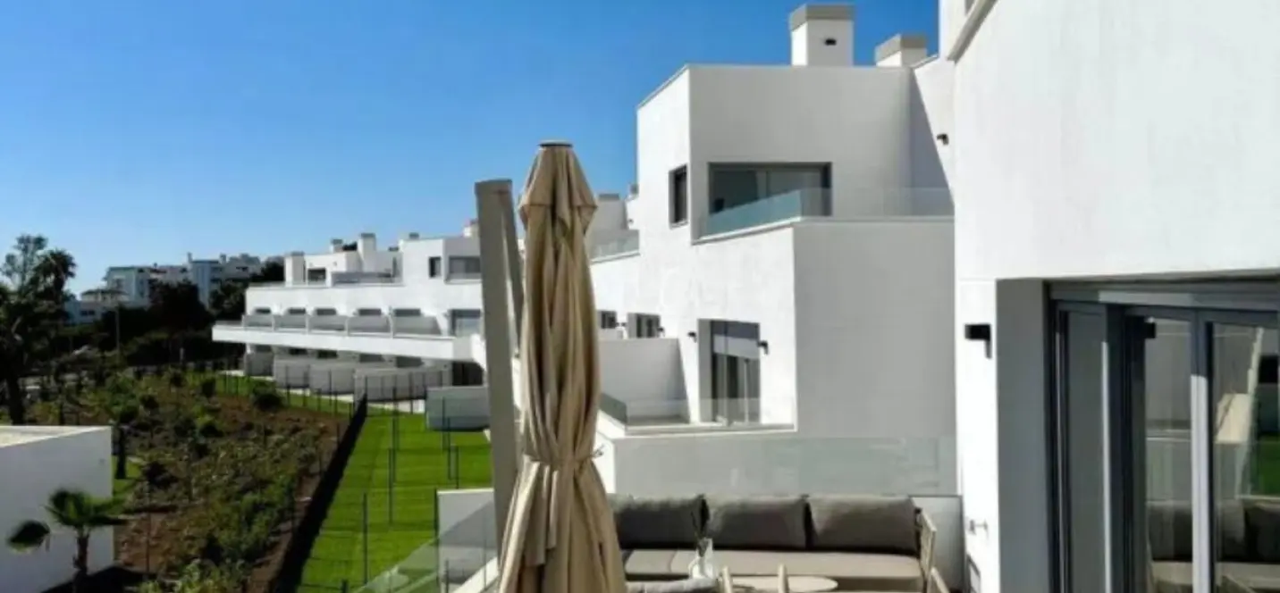 Venta de apartamento en planta media en Bel Air 0