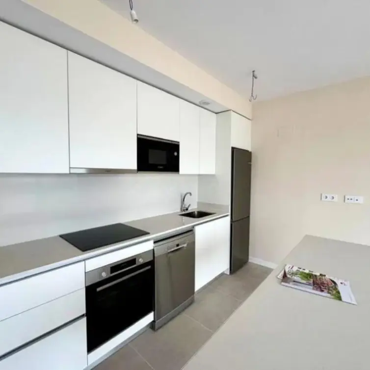 Venta de apartamento en planta media en Bel Air