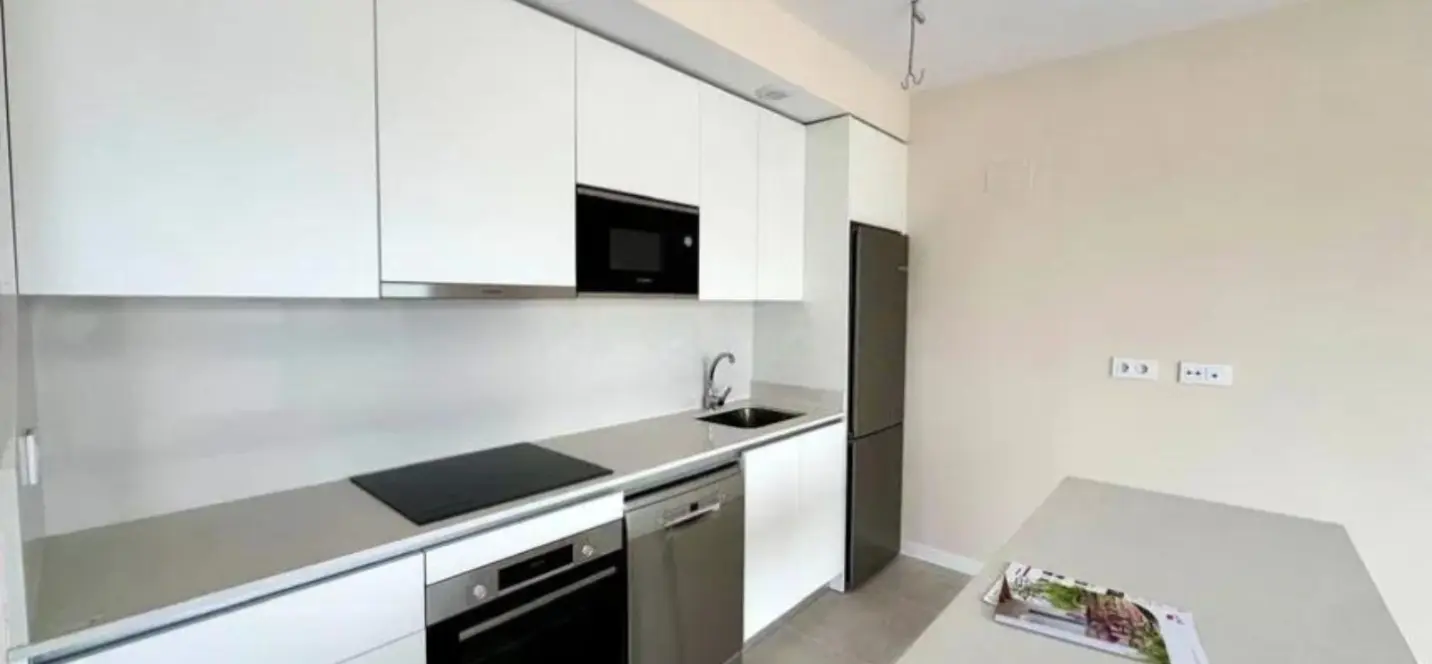 Venta de apartamento en planta media en Bel Air 1