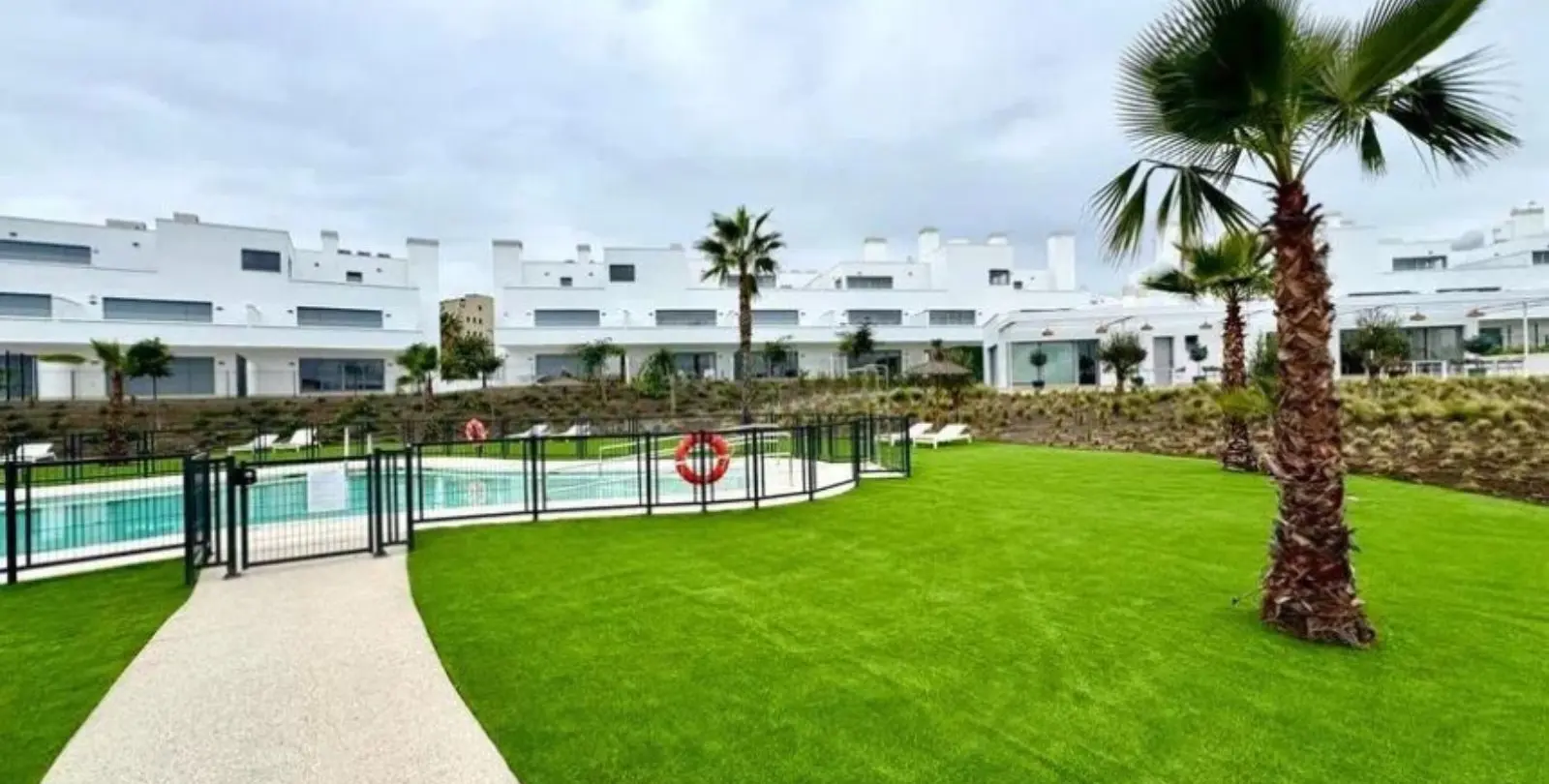 Venta de apartamento en planta media en Bel Air 22