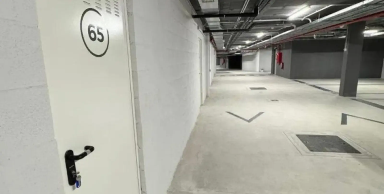 Venta de apartamento en planta media en Bel Air 30