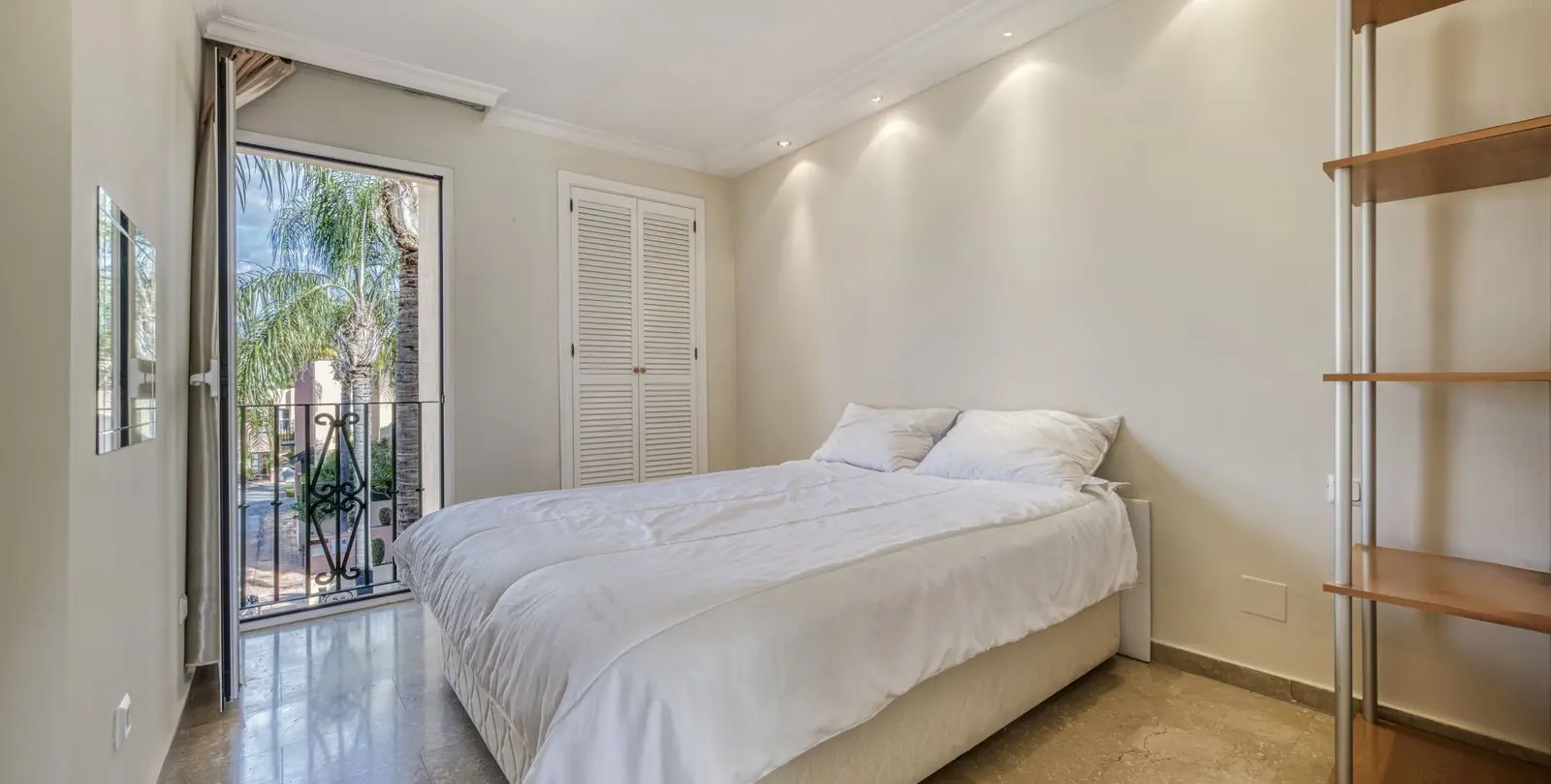 Sale of townhouse in Marbella 16
