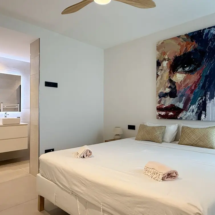 Продажа апартаментов на первом этаже в Estepona