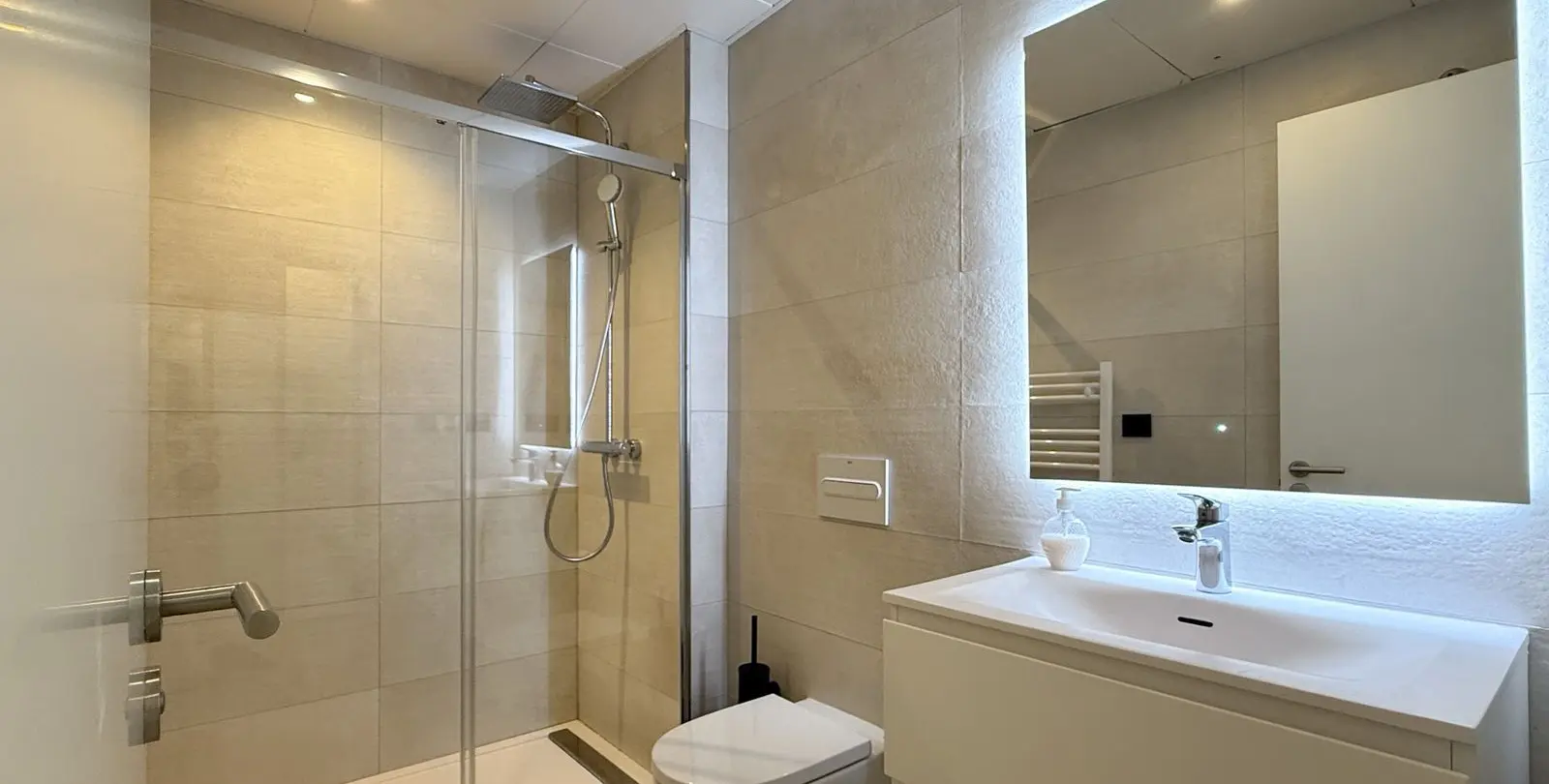 Sale of ground floor apartment in Estepona 9
