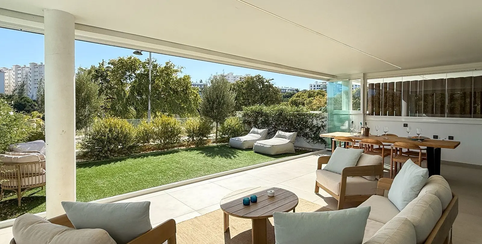 Sale of ground floor apartment in Estepona 11