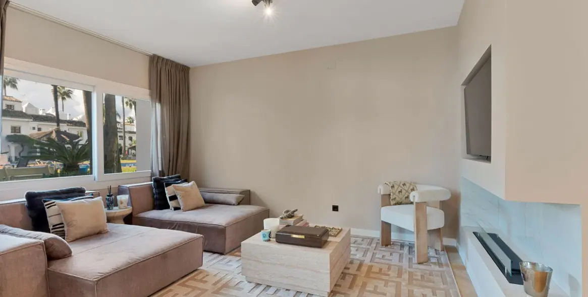 Sale of townhouse in Guadalmina Baja 8