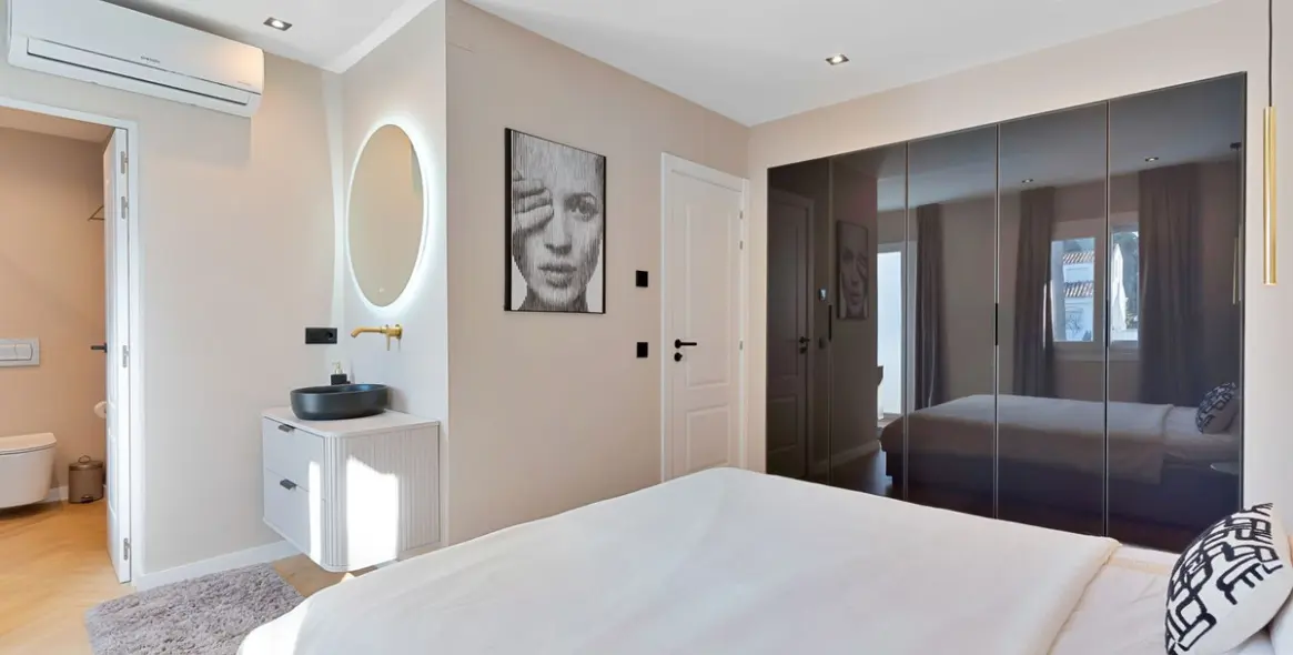 Sale of townhouse in Guadalmina Baja 16