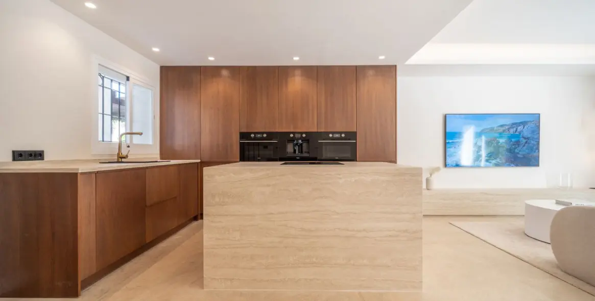 Продажа таунхауса в Nueva Andalucía 2