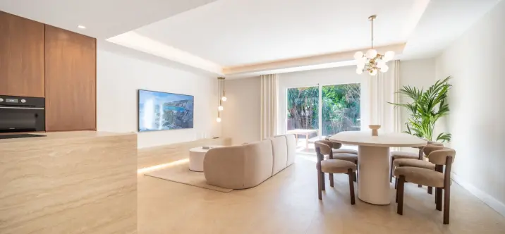 Продажа таунхауса в Nueva Andalucía 4