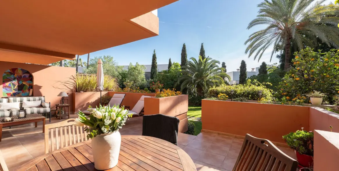 Продажа апартаментов на первом этаже в Marbella 4