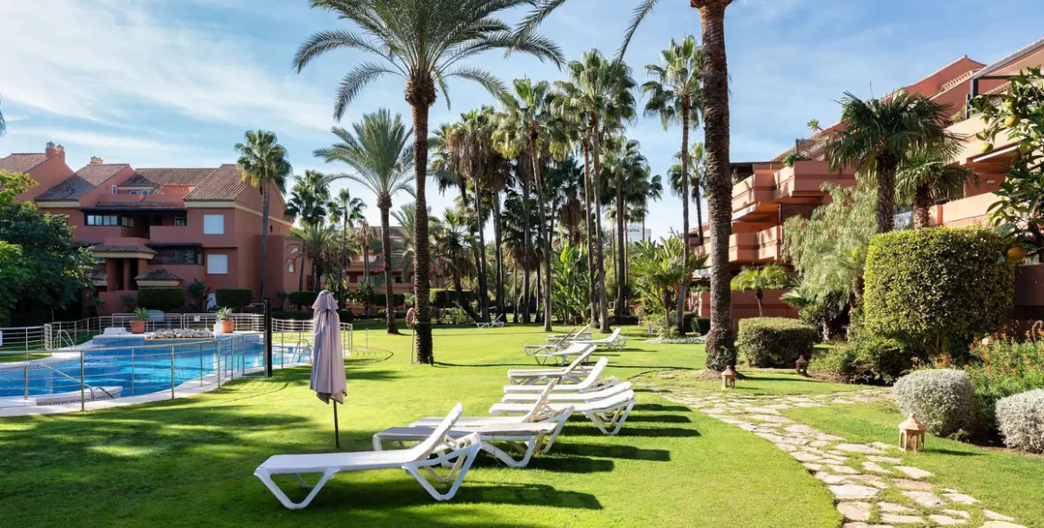 Sale of ground floor apartment in Marbella 24