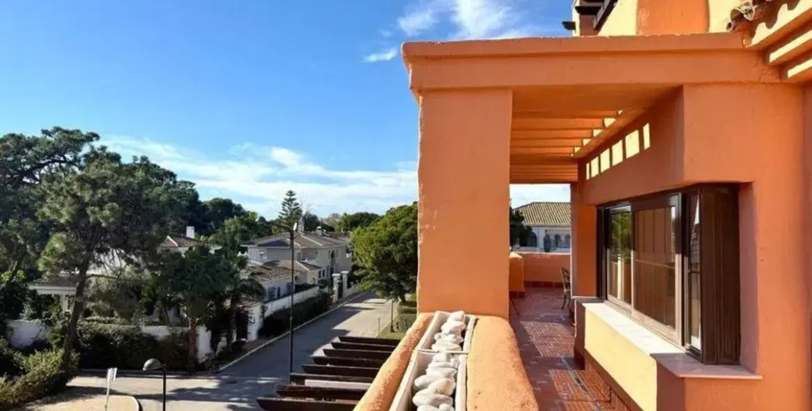 Sale of penthouse duplex in Hacienda del Sol 3