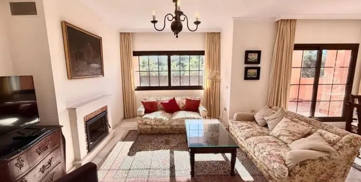 Sale of penthouse duplex in Hacienda del Sol 8