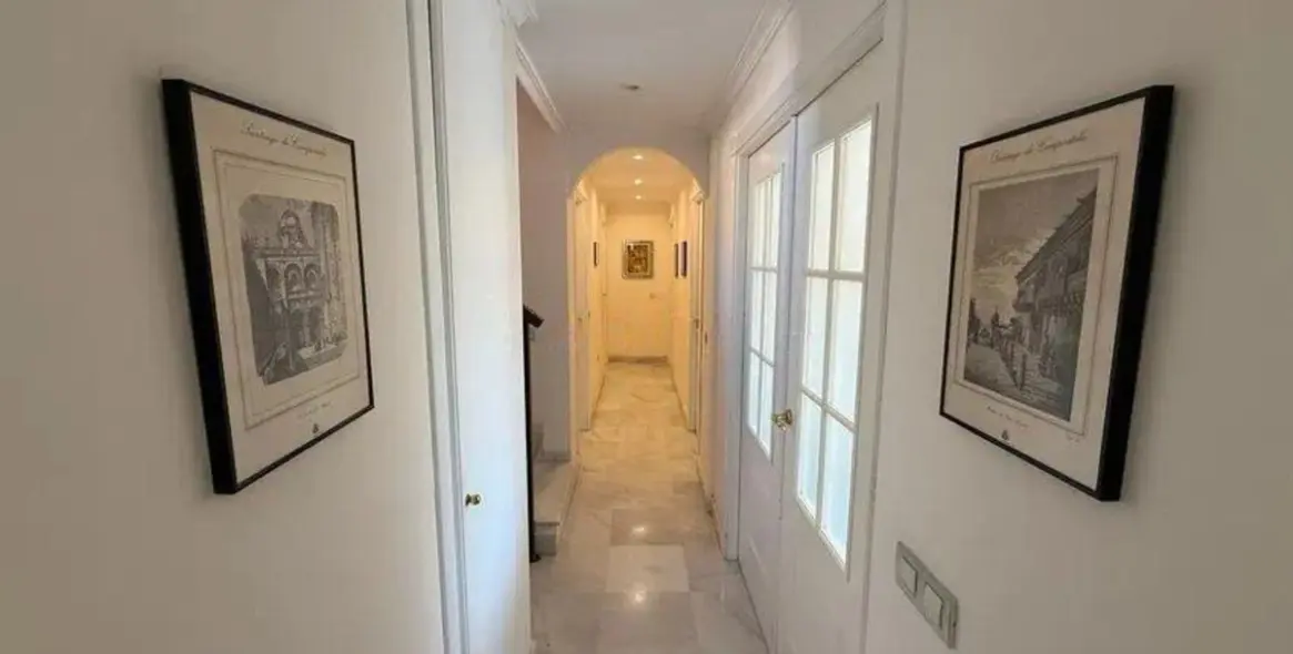 Sale of penthouse duplex in Hacienda del Sol 10