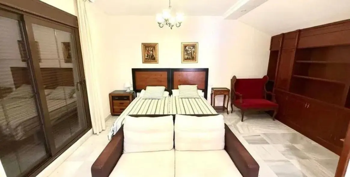 Sale of penthouse duplex in Hacienda del Sol 14