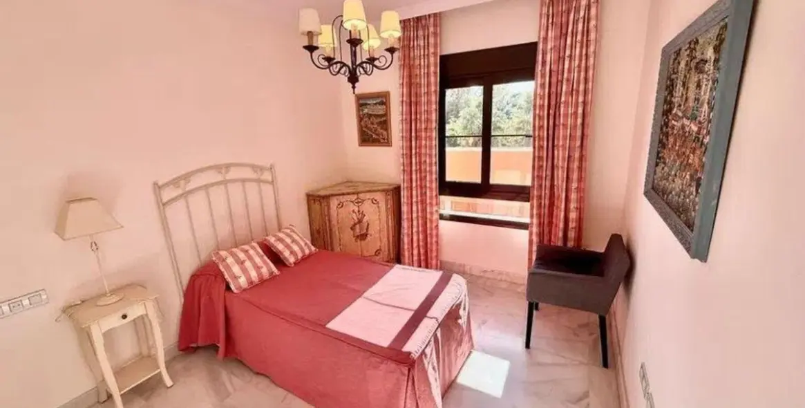 Sale of penthouse duplex in Hacienda del Sol 17