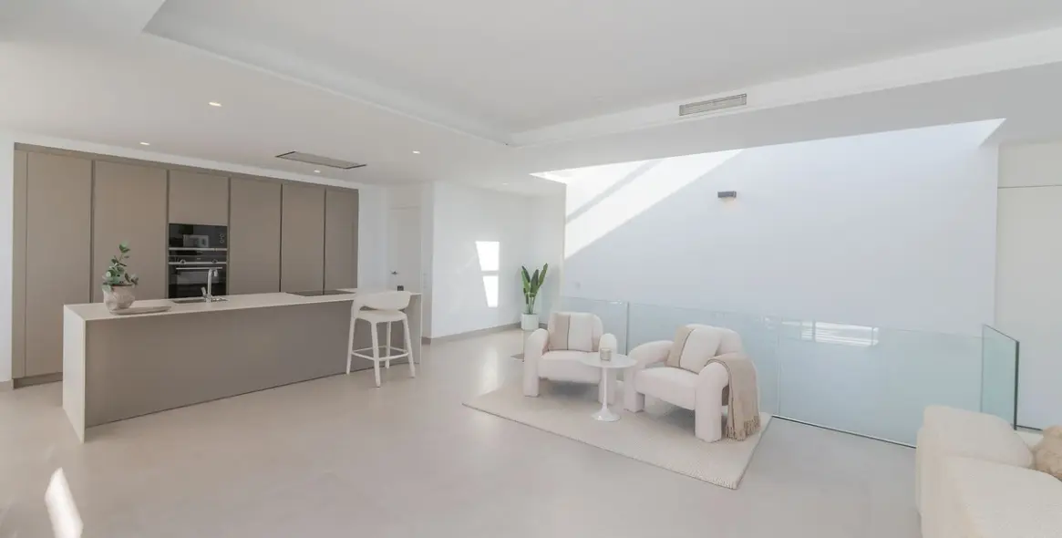 Продажа  отдельно стоящей виллы в Torremuelle 5