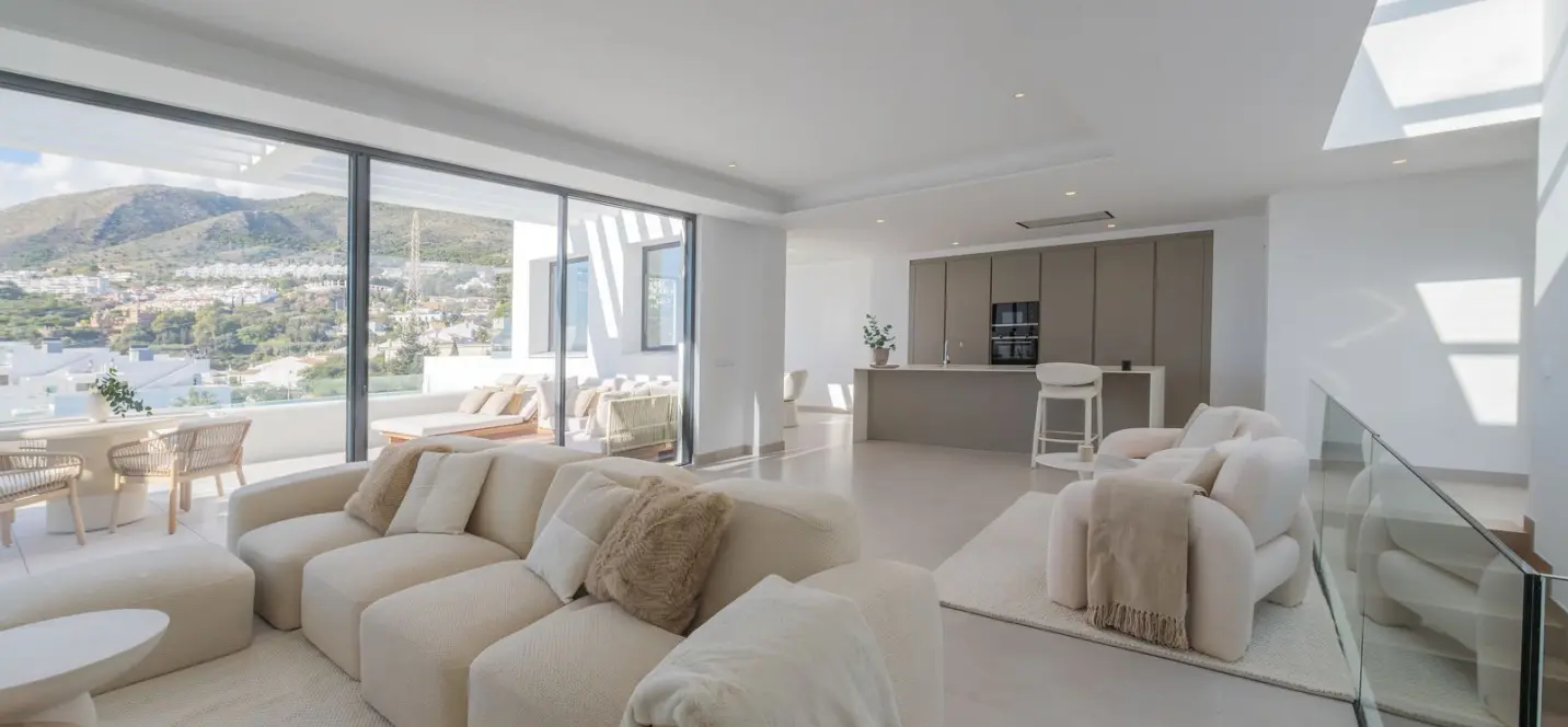 Продажа  отдельно стоящей виллы в Benalmadena Pueblo 3