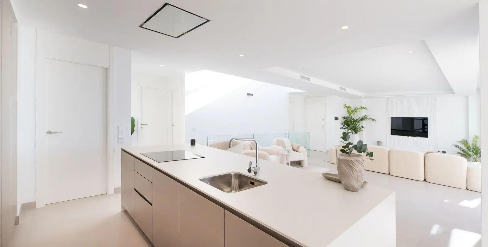 Продажа  отдельно стоящей виллы в Benalmadena Pueblo 13