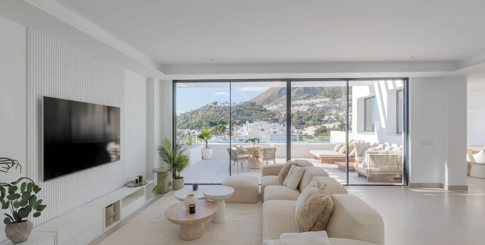 Продажа  отдельно стоящей виллы в Benalmadena Pueblo 20