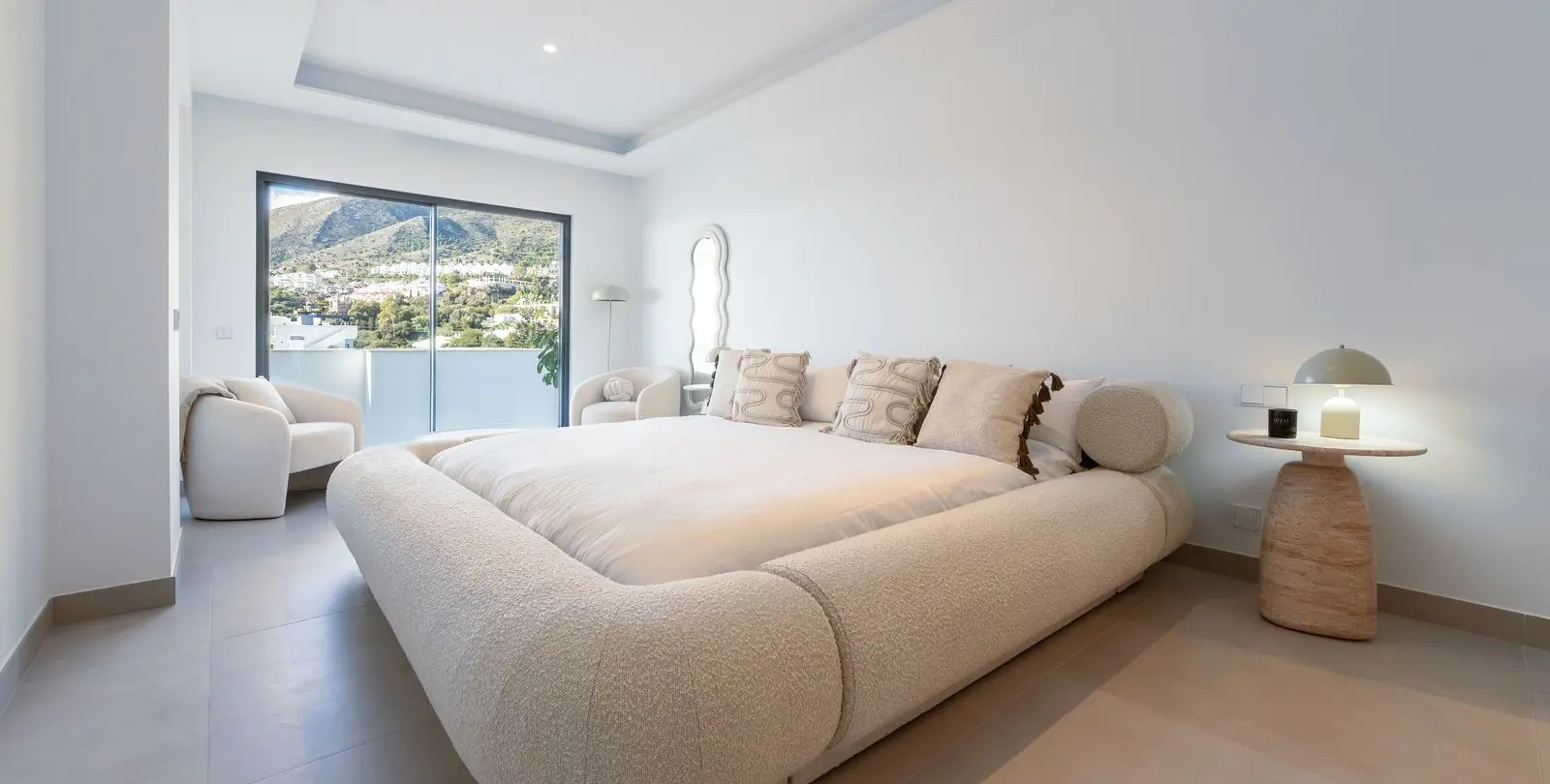 Продажа  отдельно стоящей виллы в Benalmadena Pueblo 23
